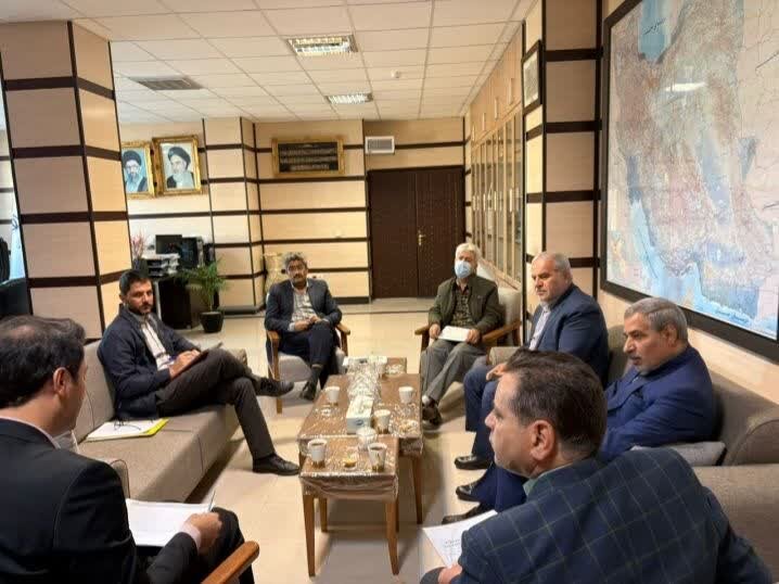 نشست مشترک مدیران کل بهزیستی، کمیته امداد امام خمینی (ره) و مسکن و شهرسازی کردستان برگزار شد