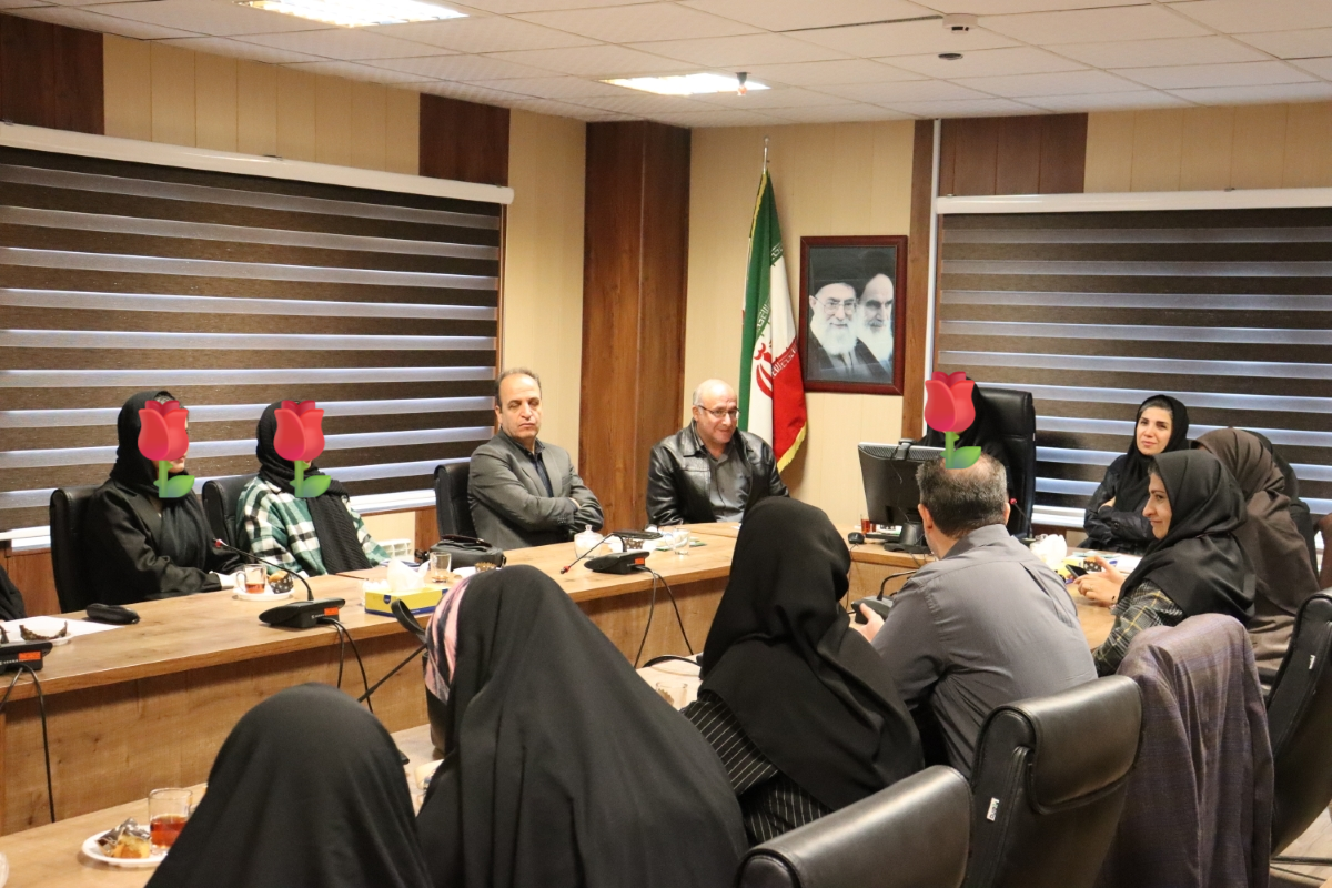 نشست صمیمانه با فرزندان هدایتشده به زندگی مستقل در بهزیستی همدان برگزار شد