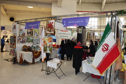 گزارش تصویری| معرفی توانمندی‌های بانوان تحت پوشش بهزیستی استان اردبیل در نمایشگاه «روایت روشنایی»
