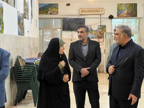 گزارش تصویری/بازدید شهردار کلانشهر قم از آسایشگاه خیریه انوار آفتاب