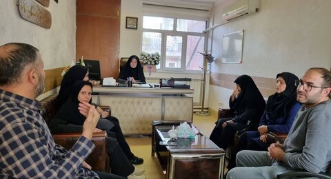نشست هم اندیشی سرپرست بهزیستی سلماس با مددکاران مرکز مجتمع شهید کریم پور