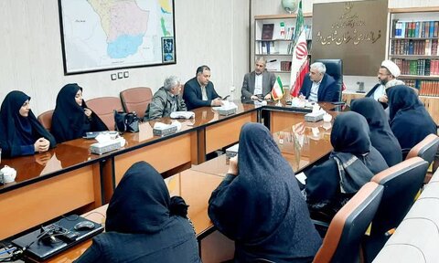 میز خدمت و دیدار چهره به چهره مردم و مسئولان در شهرستان شاهین دژ