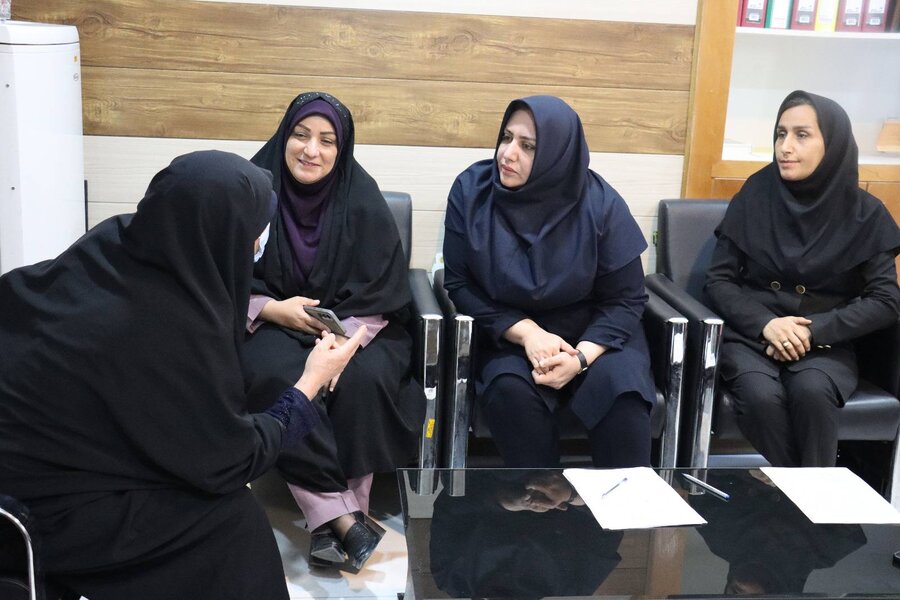 دیدار چهره‌به‌چهره مهرناز اسکندری سرپرست بهزیستی استان با مددجویان