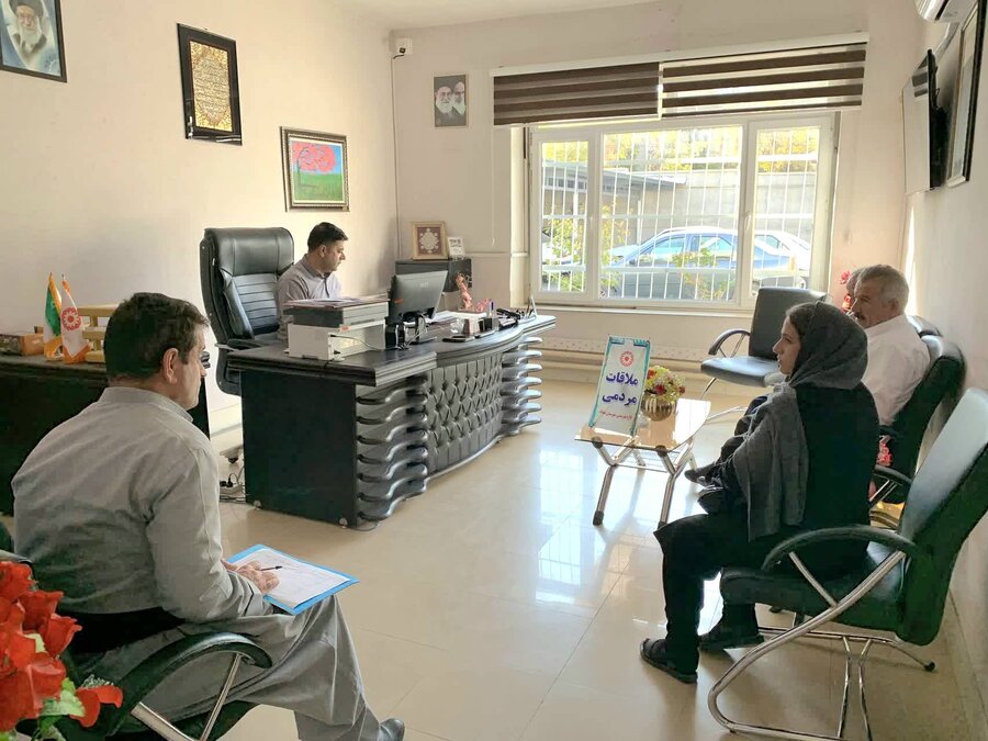 رئیس بهزیستی مهاباد در دیدار مردمی: شنیدن از مردم، نقطه آغاز تصمیم‌های درست است