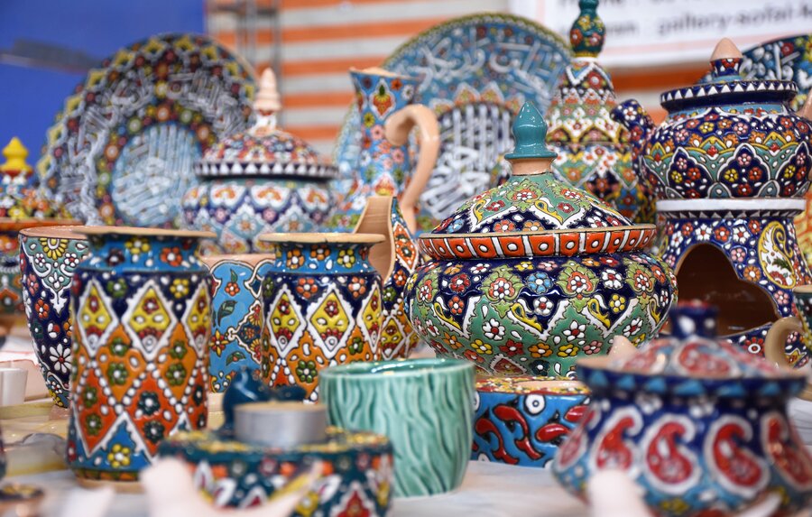 بازدید مدیرکل از نمایشگاه صنایع دستی