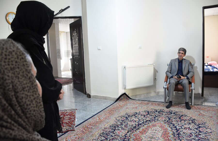 بازدید مدیرکل بهزیستی از مرکز اورژانس اجتماعی کرمانشاه