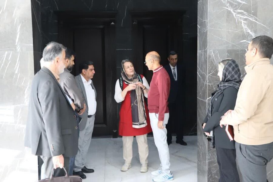 بررسی میدانی وضعیت مناسب‌سازی ساختمان‌های عمومی در کرج