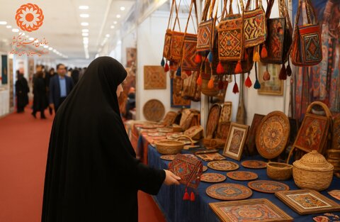 بفرماییـد از غرفـه‌ی مــا دیـدن کنیـد