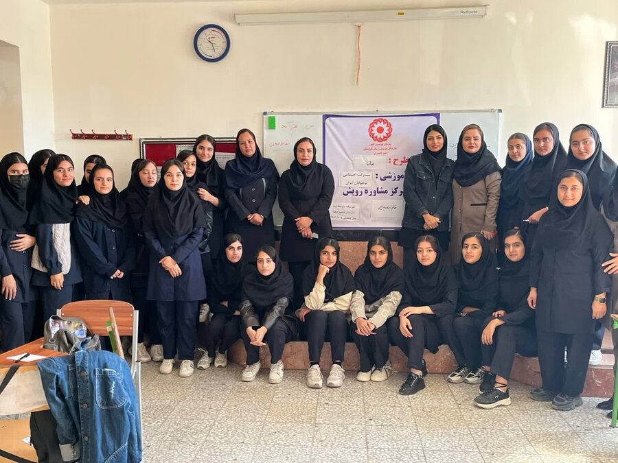 بازدید کارشناس استانی از روند اجرای طرح‌های مانا و خاتم در کامیاران
