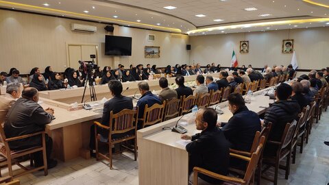 گزارش تصویری| برگزاری نشست صمیمانه دکتر علی ربیعی دستیار اجتماعی رییس جمهور با اعضای تشکل های مردم نهاد و سمن های استان