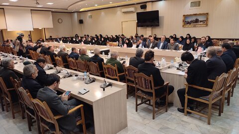 گزارش تصویری| برگزاری نشست صمیمانه دکتر علی ربیعی دستیار اجتماعی رییس جمهور با اعضای تشکل های مردم نهاد و سمن های استان