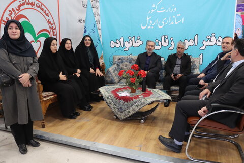 گزارش تصویری| بازدید دستیار اجتماعی رئیس‌جمهور و استاندار اردبیل از نمایشگاه توانمندی‌های بانوان و کسب‌وکارهای خانگی استان