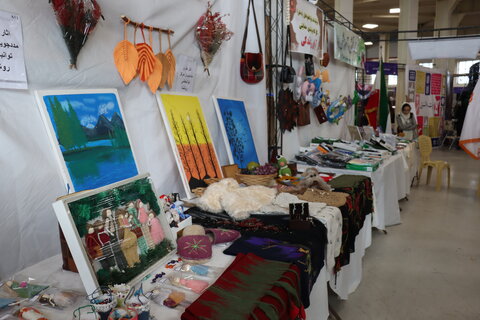 گزارش تصویری| بازدید دستیار اجتماعی رئیس‌جمهور و استاندار اردبیل از نمایشگاه توانمندی‌های بانوان و کسب‌وکارهای خانگی استان