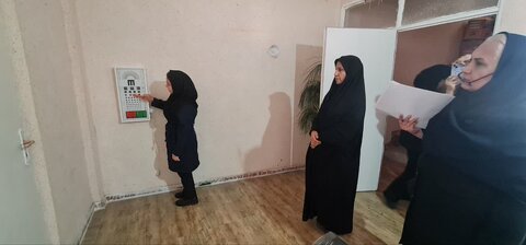 ملارد | بازدید کارشناسان بهزیستی استان تهران از پایگاههای غربالگری بینایی و شنوایی
