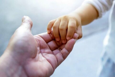 واگذاری سالانه حدود ۵۰۰ کودک به خانواده‌های متقاضی فرزند در بهزیستی