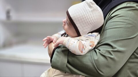 بازدید از شیرخوارگاه