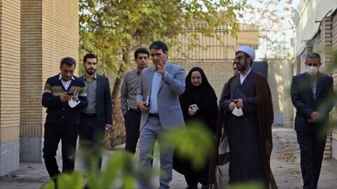 بازدید از شیرخوارگاه