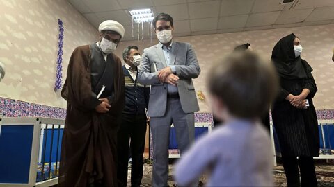 بازدید از شیرخوارگاه