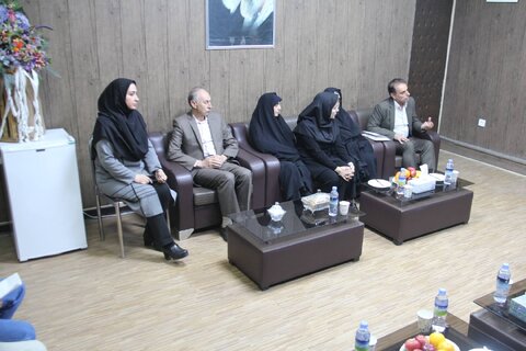 دیدار با بازنشستگان