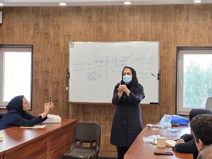 شهر قدس | برگزاری جلسه دوم آموزشی هلال احمر برای کارکنان بهزیستی شهرستان