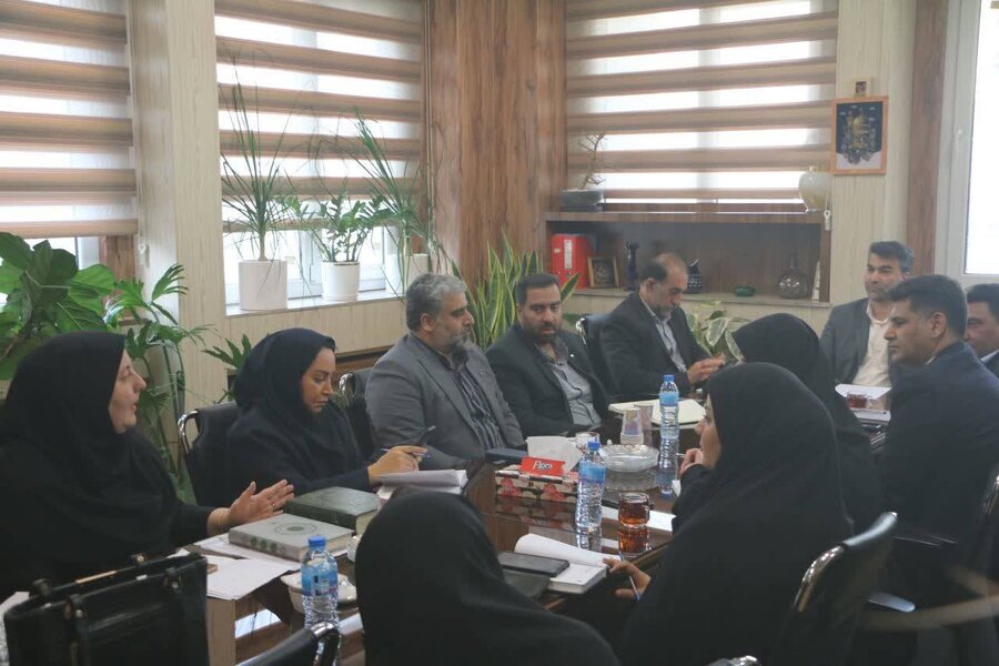 ورامین | حضور کارشناسان اجتماعی دستگاه های خدمات رسان در  جلسه شورای اجتماعی شهرستان