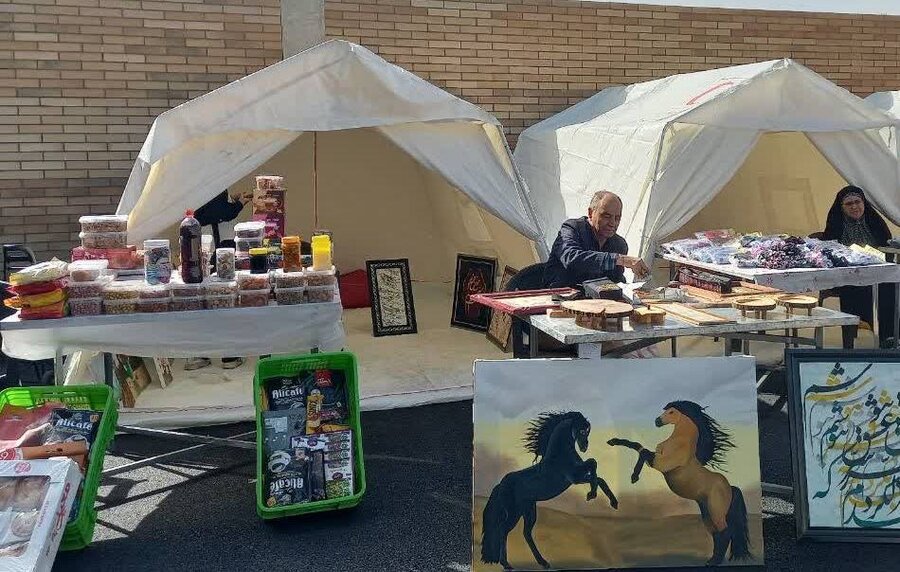 ملارد | برگزاری میز خدمت طرح سلام و نمایشگاه آثار دستی مددجویان در محلات کم برخوردار