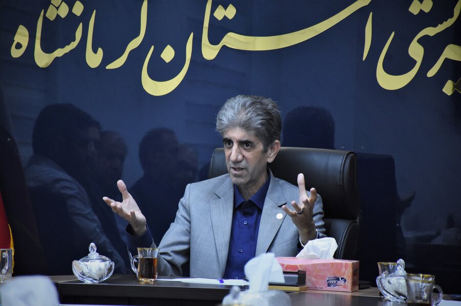 دیدار کارکنان با مدیرکل