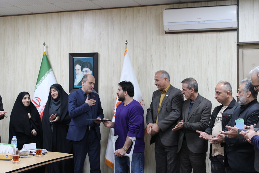 تقدیر از  "محسن بختیار" ملی پوش پاراوزنه برداری و نایب قهرمان مسابقات جهانی مصر