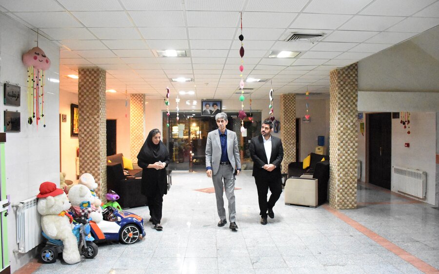 بازدید مدیرکل بهزیستی از شیرخوارگاه معتضدی
