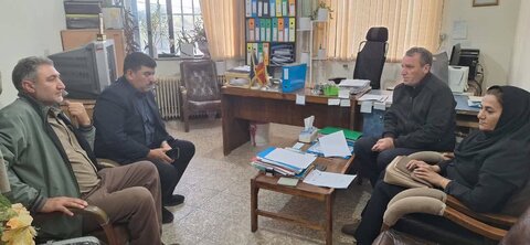 جلسه هم‌اندیشی با موضوع احداث مسکن برای خانواده های دارای دو عضو معلول در بهزیستی میاندوآب