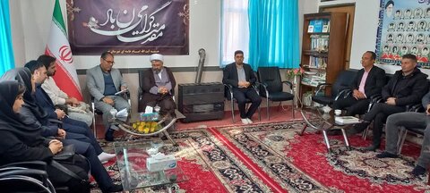 نیر| دیدار رییس بهزیستی شهرستان نیر به همراه کارکنان  با امام جمعه جدیدشهرستان