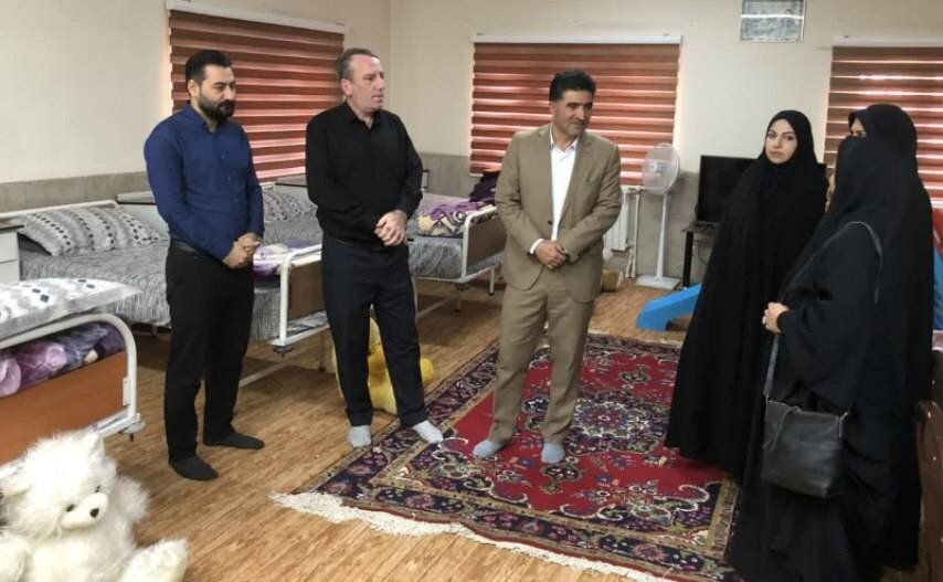 بازدید رئیس و کارشناسان آموزش و پرورش از اورژانس اجتماعی شهرستان میاندوآب