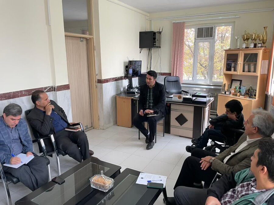 چهارمین جلسه تخصصی کمیته فنی مناسبسازی شهرستان قروه برگزار شد