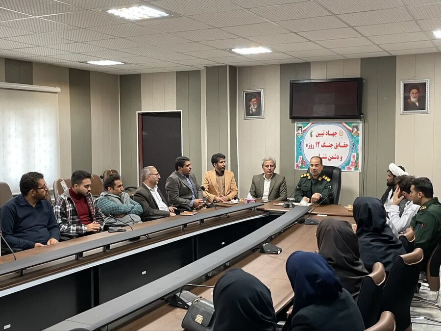 جلسه جهاد تبیین حقایق جنگ ۱۲ روزه و دشمن‌شناسی استکبار و صهیونیسم در قروه برگزار شد