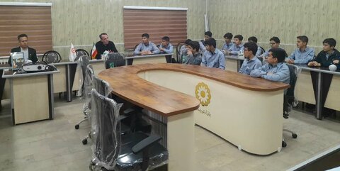 برگزاری کلاس آموزشی آگاه‌سازی فعالیت‌های اورژانس اجتماعی ویژه دانش‌آموزان دبیرستان تیزهوشان میاندوآب