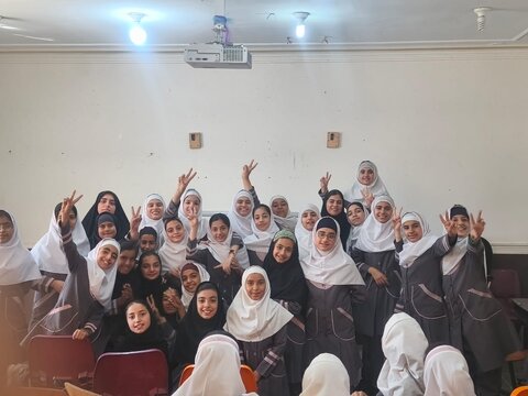 لامرد|فعالیت آگاه‌سازی اورژانس اجتماعی لامرد در مدرسه سید محمد رضوی پنگرویه