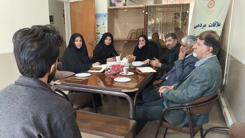 برگزاری میز خدمت و دیدار مردمی در اداره‌ کل بهزیستی استان اصفهان