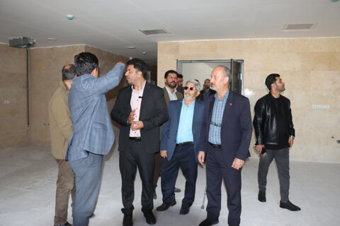 بازدید مشترک مسئولان استانی از مجتمع آفتاب و بررسی روند مناسب‌سازی برای معلولین