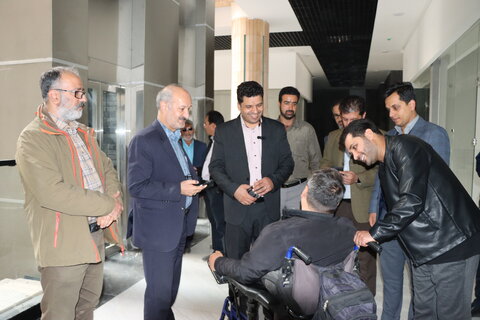 بازدید مشترک مسئولان استانی از مجتمع آفتاب و بررسی روند مناسب‌سازی برای معلولین