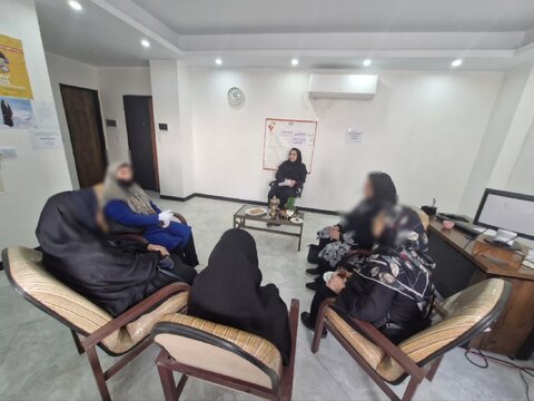 ساوجبلاغ | کلاس آموزشی مدیریت استرس ویژه بانوان سرپرست خانوار برگزار شد