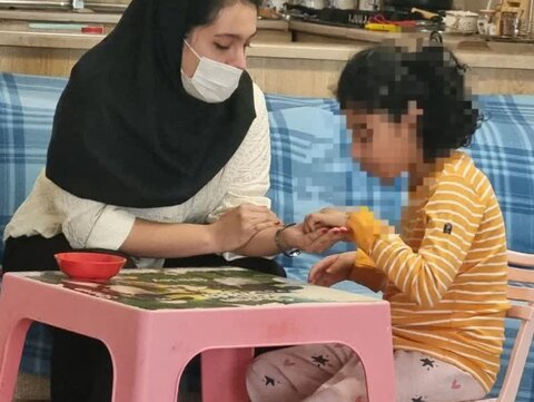 کرج | بازدید از توانجویان در قالب طرح مراقبت در منزل