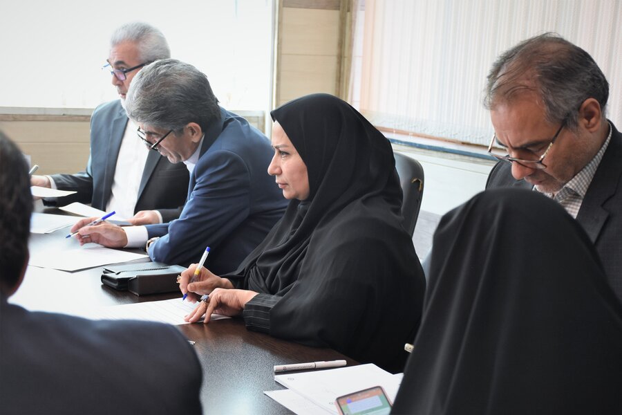 میز ارتباطات مردمی