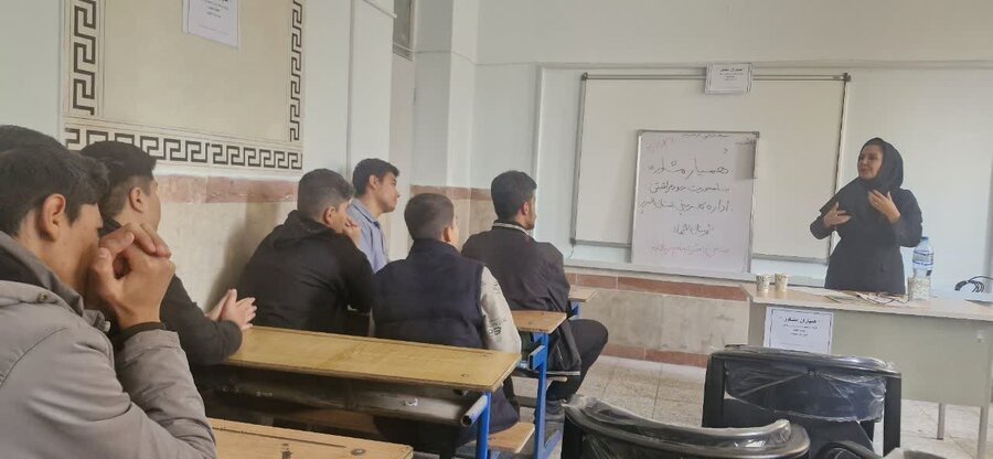 دوره آموزشی همیار مشاوره با محوریت آموزش بتا و خودمراقبتی در اشتهارد