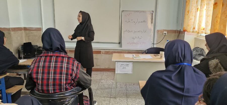 دوره آموزشی همیار مشاوره با محوریت آموزش بتا و خودمراقبتی در اشتهارد