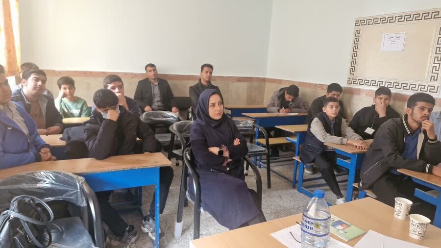 دوره آموزشی همیار مشاوره با محوریت آموزش بتا و خودمراقبتی در اشتهارد