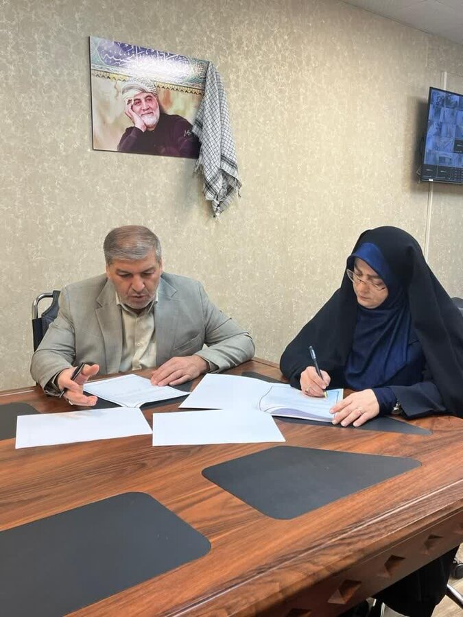 ساوجبلاغ | تفاهم‌نامه سه‌جانبه برای ارتقای سلامت روان و کاهش آسیب‌های اجتماعی در ساوجبلاغ امضا شد