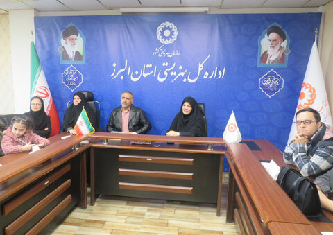 نشست صمیمی مدیرکل بهزیستی البرز با خانواده‌های دارای فرزند معلول؛ وعده پیگیری فوری مشکلات درمانی و معیشتی