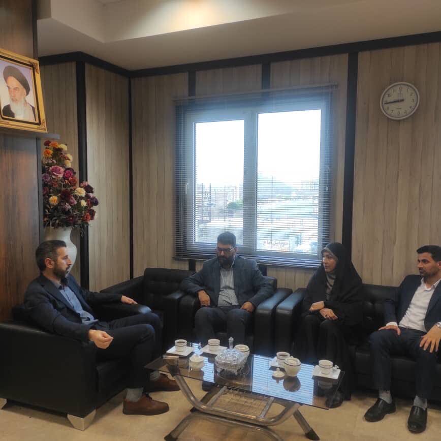 پاکدشت | تقدیر رئیس بهزیستی از دادستان شریف‌آباد به خاطر کمک‌های معیشتی به مددجویان