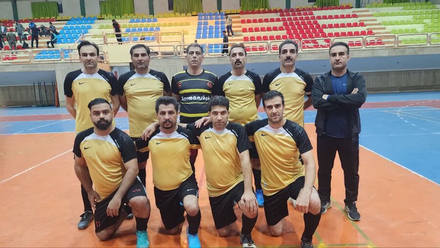 صعود فوتسال کارکنان بهزیستی کرمانشاه
