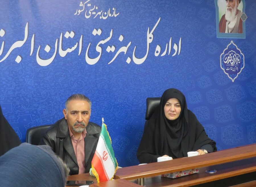 نشست صمیمی مدیرکل بهزیستی البرز با خانواده‌های دارای فرزند دارای معلولیت؛ وعده پیگیری فوری مشکلات درمانی و معیشتی